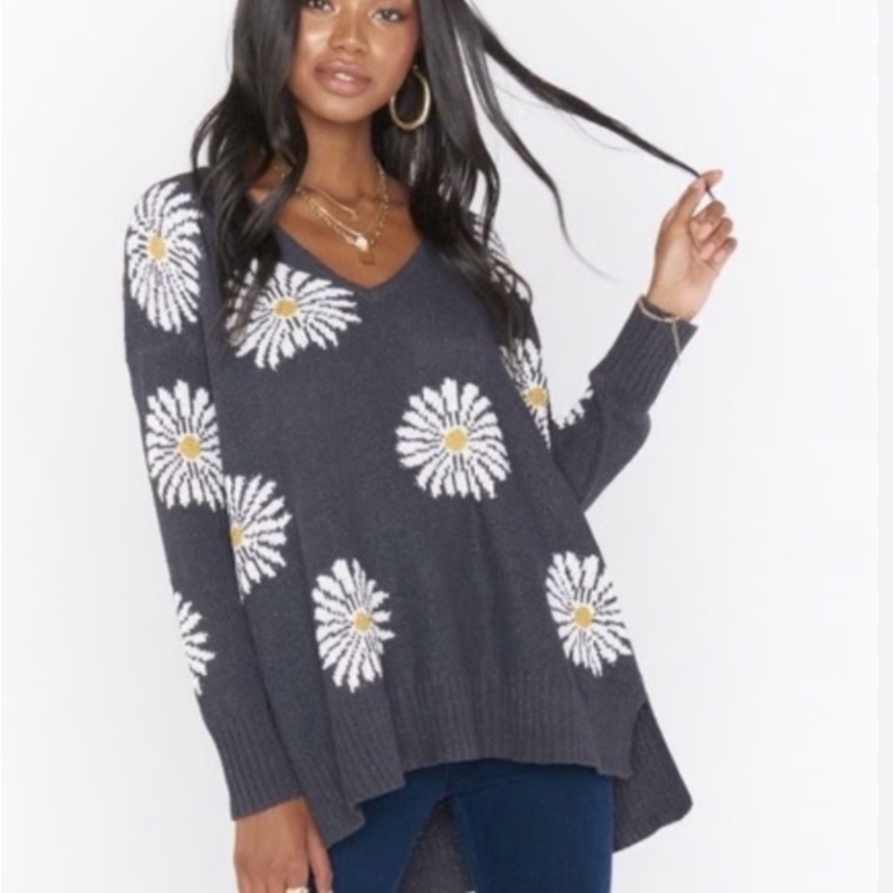Show Me Your MuMu Black V-Neck Sweater Women’s Small - Picture 9 of 9
